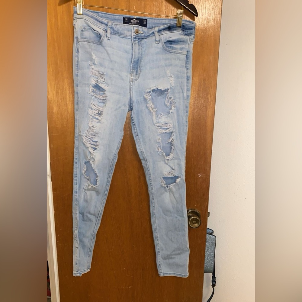 Hollister High- Rise Super Skinny Jeans